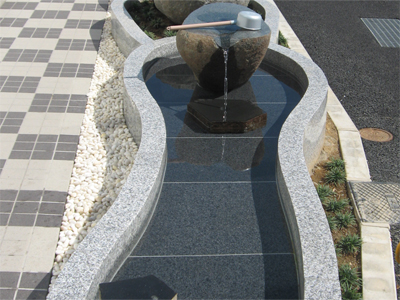 湧水・水路　（伊藤博敏氏制作）